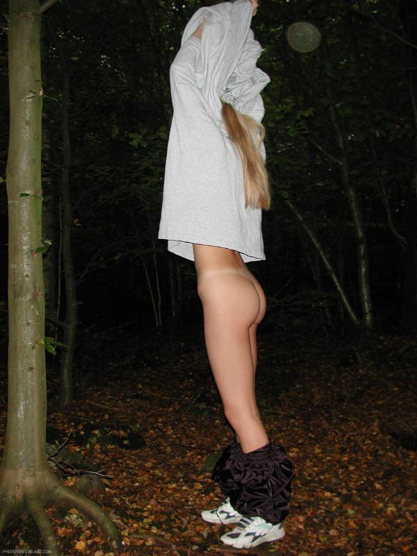 Katya en el bosque #16