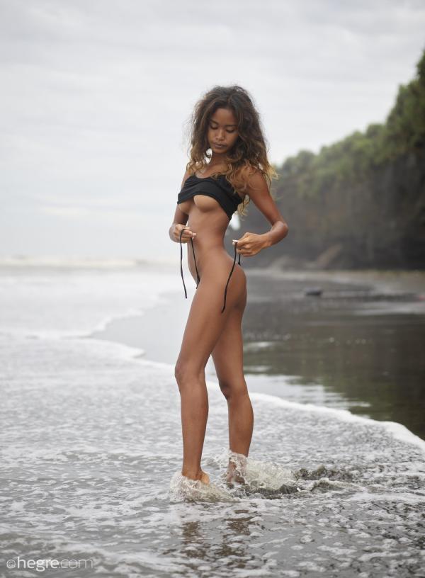 Putri Zwart strand Bali #4